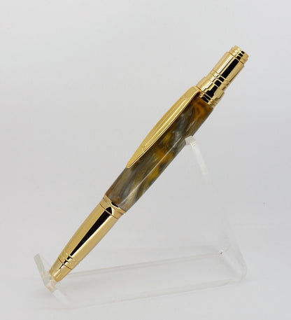 A Ball point Parker style pen in grey & Yellow effect smooth acrylic, it has Chrome gold plated fittings. The nib end is Chrome plated going down to a nice slim gold plated nib. The clip is  also gold plated to give a nice sleek look and is around 4mm wide to help keep it secure where ever you decide to put it