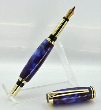 Purple & red stripe effect Acrylic Fountain pen the pen has Gold plated fittings